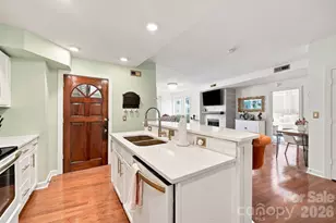 718 W Trade St, Charlotte, NC 28202 - Photo 6
