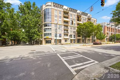 718 W Trade Street #808, Charlotte, NC 28202 - Photo 46
