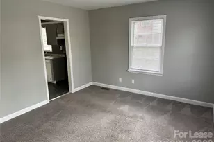 3942 Tillman Rd, Charlotte, NC 28208 - Photo 2