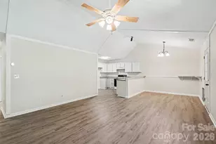 10424 Green Hedge Ave, Charlotte, NC 28269 - Photo 6