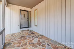 227 Kyfields Dr, Weaverville, NC 28787 - Photo 2