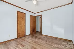 7225 McTeal Pl, Charlotte, NC 28262 - Photo 18