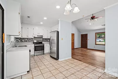 7225 McTeal Place, Charlotte, NC 28262 - Photo 12