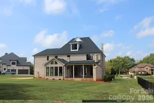 8110 Rolling Fields Rd, Charlotte, NC 28227 - Photo 2