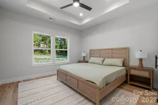 718 W 1st St, Newton, NC 28658 - Photo 14