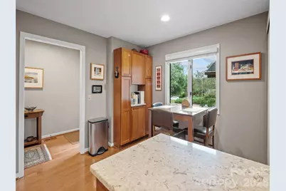 405 Red Oak Drive, Hendersonville, NC 28791 - Photo 10
