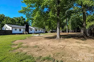 300 King St, Monroe, NC 28110 - Photo 18