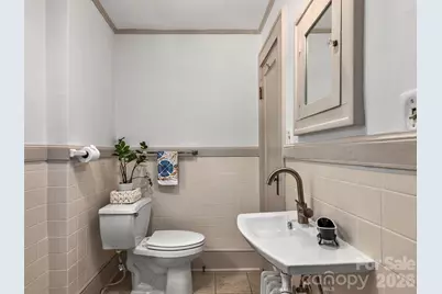 303 Country Club Road, Asheville, NC 28804 - Photo 14