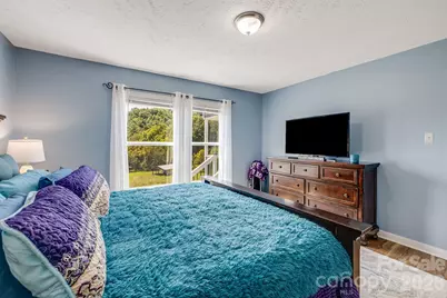 582 John Henry Road, Burnsville, NC 28714 - Photo 18