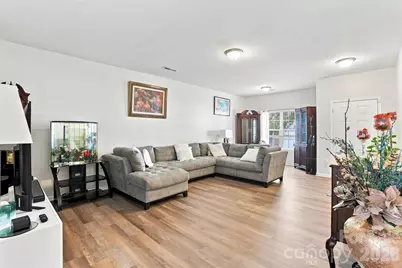 4008 Tulocay Lane, Charlotte, NC 28215 - Photo 6