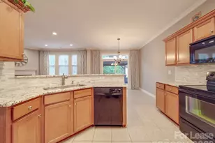 6831 Maricopa Rd, Charlotte, NC 28277 - Photo 18