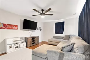305 Poplar St, Gaffney, SC 29341 - Photo 4