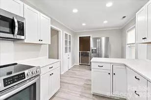 305 Poplar St, Gaffney, SC 29341 - Photo 8