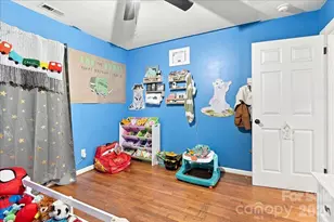 305 Poplar St, Gaffney, SC 29341 - Photo 14