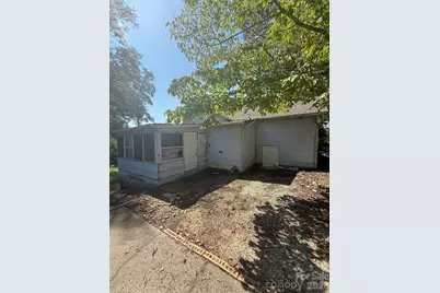 1516 N Aspen Street, Lincolnton, NC 28092 - Photo 1
