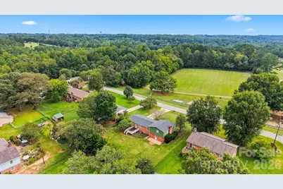 2219 36th Avenue NE, Hickory, NC 28601 - Photo 28