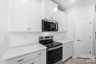 148 Brandy Ln, Statesville, NC 28677 - Photo 10