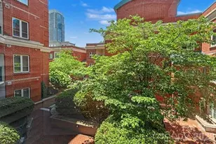 401 N Church St, Charlotte, NC 28202 - Photo 28