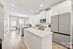 2303 Rozzelles Ferry Rd, Charlotte, NC 28208 - Photo 6
