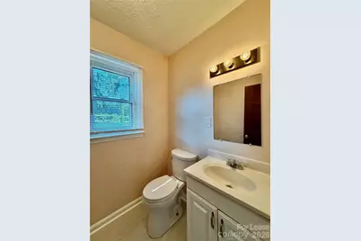 3132 Dawnshire Avenue, Charlotte, NC 28216 - Photo 36