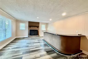3132 Dawnshire Ave, Charlotte, NC 28216 - Photo 6