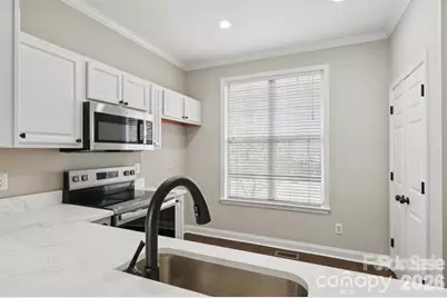 827 4th Street W, Charlotte, NC 28202 - Photo 6