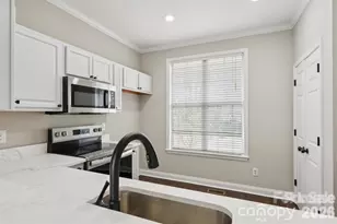 827 4th Street W, Charlotte, NC 28202 - Photo 6