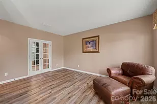9538 Linden Tree Ln, Charlotte, NC 28277 - Photo 8