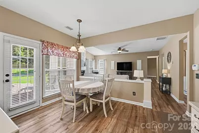 9538 Linden Tree Lane, Charlotte, NC 28277 - Photo 16