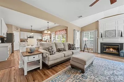 9538 Linden Tree Lane, Charlotte, NC 28277 - Photo 10