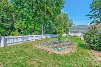 6607 Indian Lane, Charlotte, NC 28213 - Photo 32