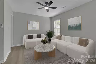 3636 Alexander Forest Dr, Charlotte, NC 28269 - Photo 2