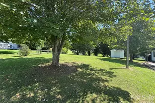 51 Little Hungry Rd, Hendersonville, NC 28792 - Photo 30