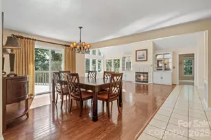 324 Dawnbrook Dr, Flat Rock, NC 28731 - Photo 10