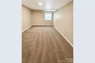 2756 Coronet Way, Charlotte, NC 28208 - Photo 12