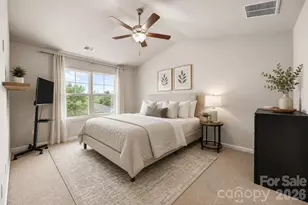 8105 Alderton Ln, Charlotte, NC 28215 - Photo 14