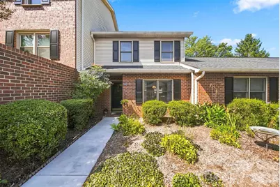 921 21st Avenue NE, Hickory, NC 28601 - Photo 1