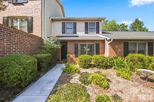 921 21st Ave NE, Hickory, NC 28601 - Photo 1
