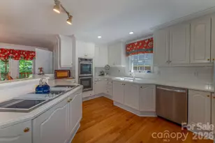 1886 Tanasee Gap Rd, Balsam Grove, NC 28708 - Photo 12