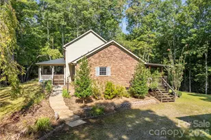 1886 Tanasee Gap Rd, Balsam Grove, NC 28708 - Photo 2