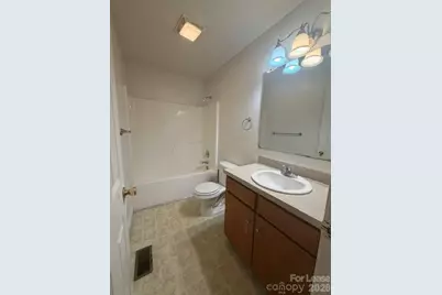 1535 23rd Street NE, Hickory, NC 28601 - Photo 6