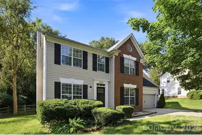 10409 Northwoods Forest Drive, Charlotte, NC 28214 - Photo 2