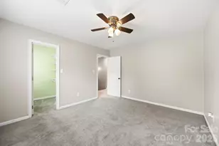10409 Northwoods Forest Dr, Charlotte, NC 28214 - Photo 18