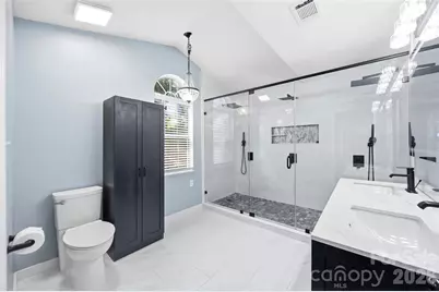 10409 Northwoods Forest Drive, Charlotte, NC 28214 - Photo 14