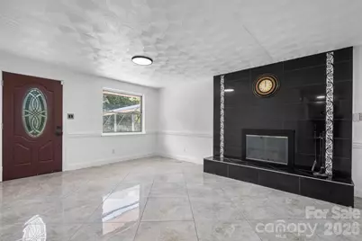 2823 39th Avenue NE, Hickory, NC 28601 - Photo 6