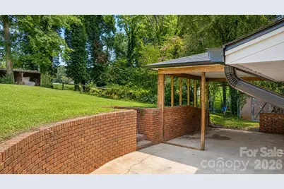 2823 39th Avenue NE, Hickory, NC 28601 - Photo 24