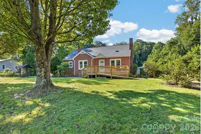219 Old US 19 23 Highway, Candler, NC 28715 - Photo 2
