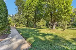 219 Old US 19 23 Hwy, Candler, NC 28715 - Photo 22