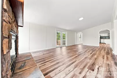 2430 Nixon Drive, Shelby, NC 28152 - Photo 8