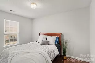 416 McGinn Grove Dr, Charlotte, NC 28216 - Photo 10